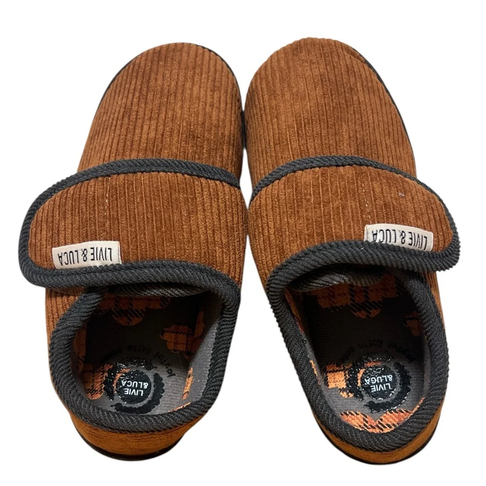 Livie & Luca Boy’s Hug Shoes Size L